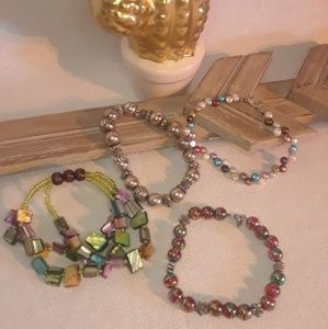 Bracelet lot of 4